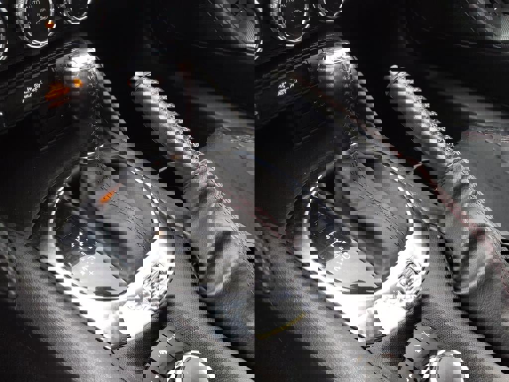 Used 2018 MAZDA MX-5 Miata RF Grand Touring image 24