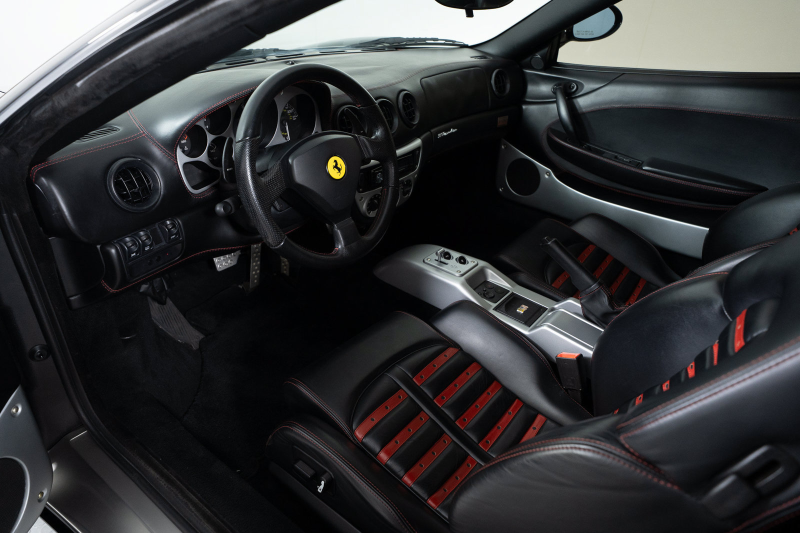 Used 2004 Ferrari 360 Modena RWD image 24