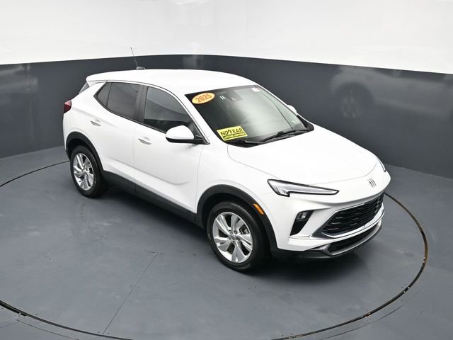 Used 2025 Buick Encore GX Preferred AWD/4WD image 33