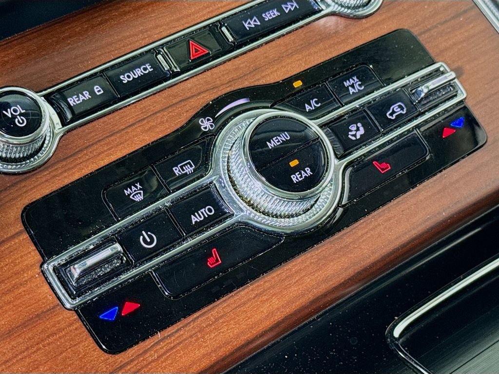 Used 2022 Lincoln Aviator Reserve AWD/4WD image 20