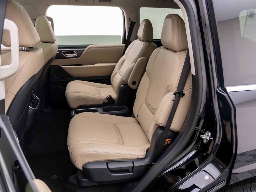 New 2026 INFINITI QX80 Pure w/ Cargo Package AWD/4WD image 18