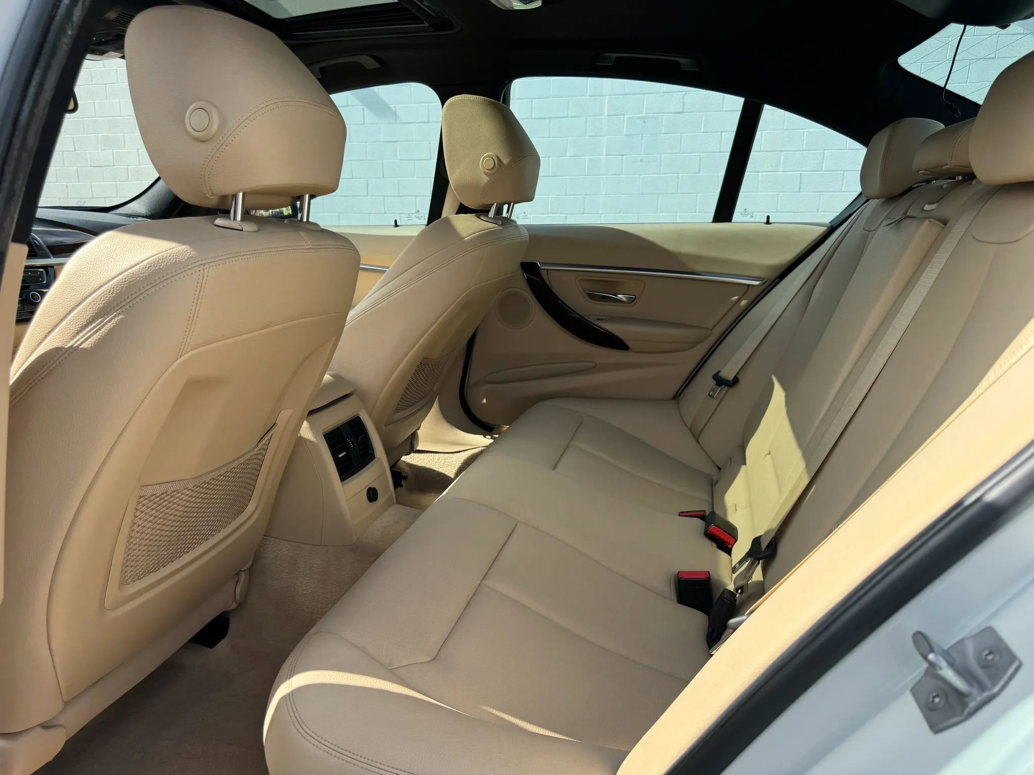 Used 2016 BMW 328i Sedan RWD image 15