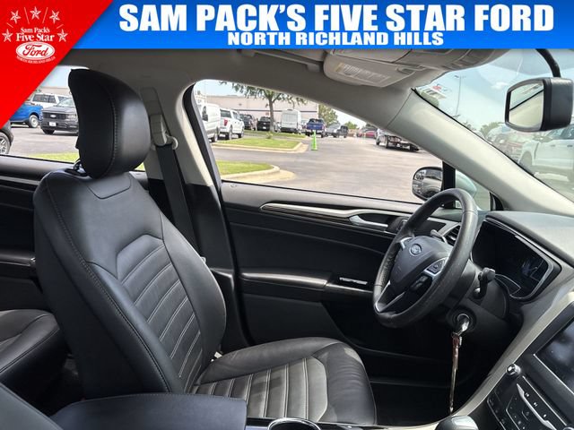 Used 2014 Ford Fusion SE w/ Equipment Group 202A FWD image 18
