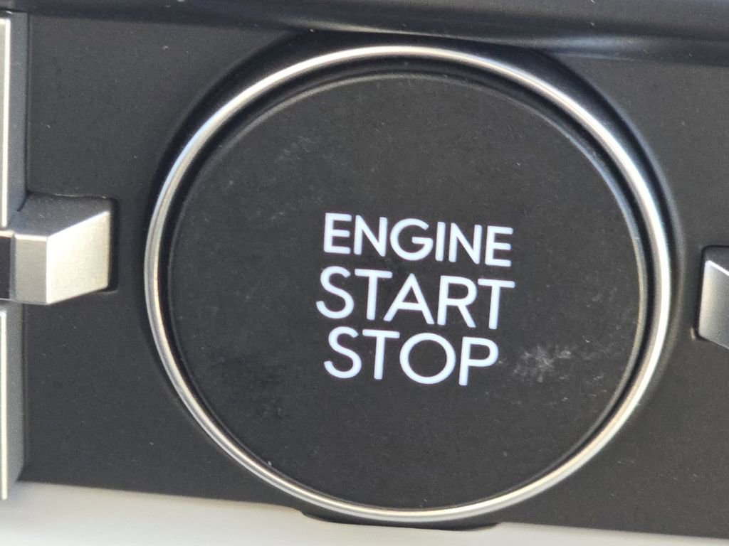 Used 2024 Hyundai Santa Fe Limited image 34