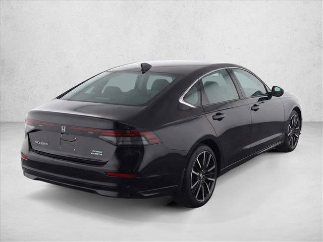Used 2023 Honda Accord Touring image 7