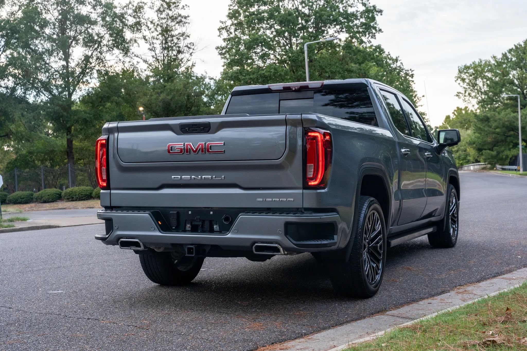 Used 2020 GMC Sierra 1500 Denali w/ Denali Ultimate Package AWD/4WD image 6