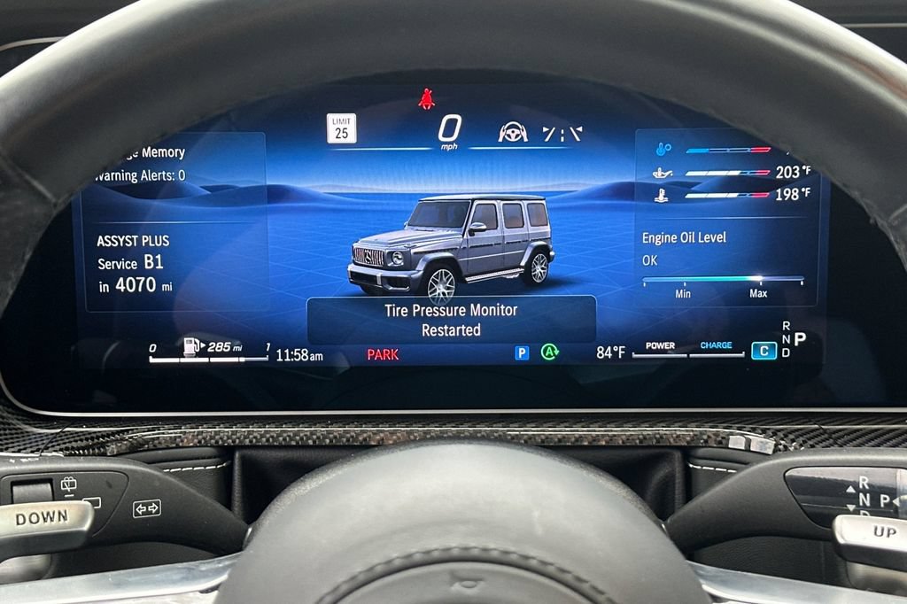 Used 2025 Mercedes-Benz G 63 AMG 4MATIC image 32