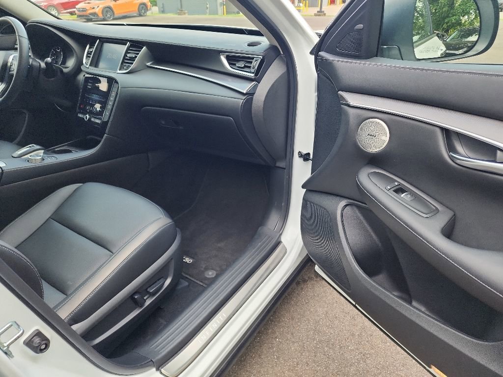 Used 2023 INFINITI QX50 Luxe AWD/4WD image 26