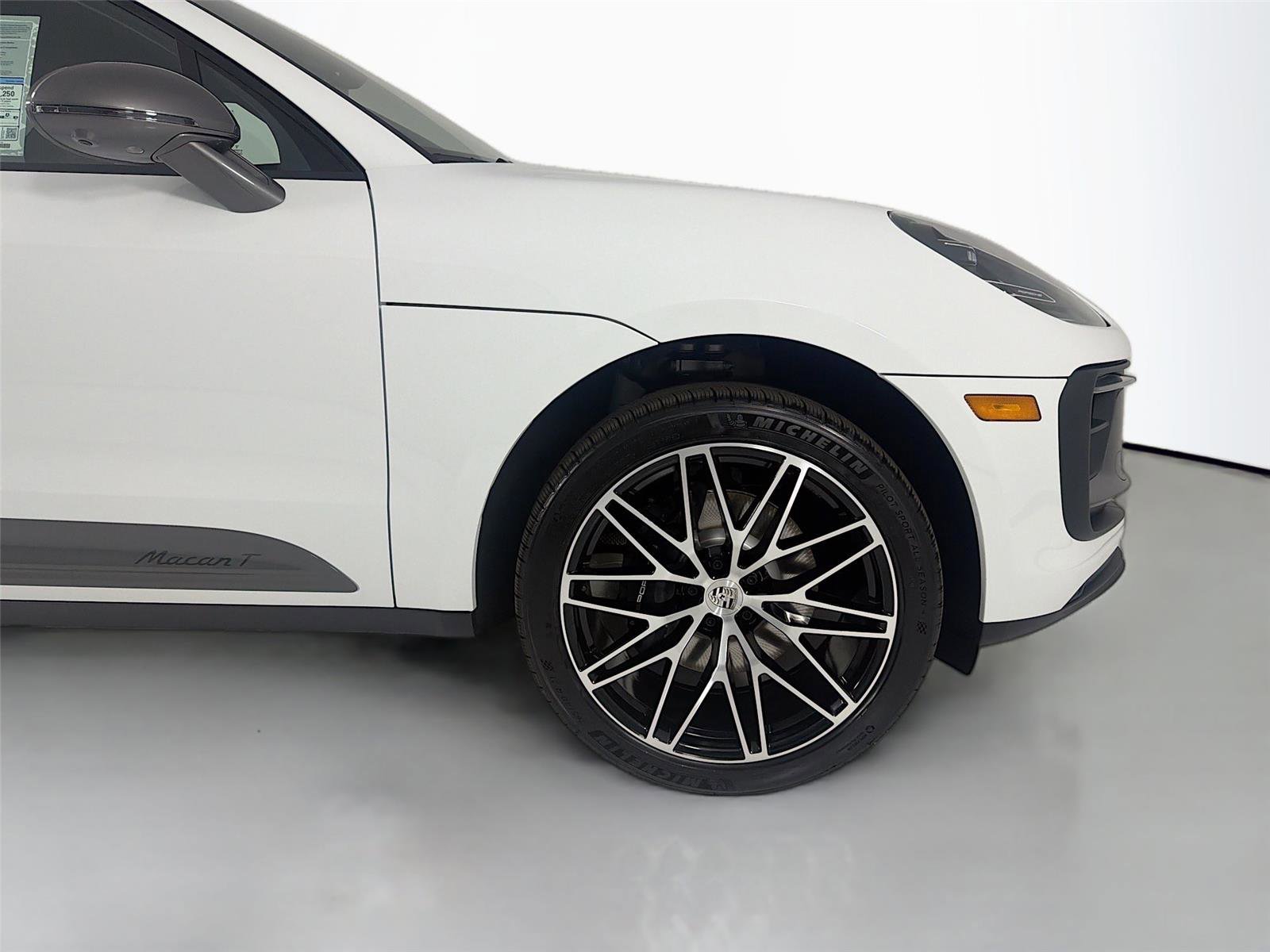 New 2026 Porsche Macan Turbo image 29