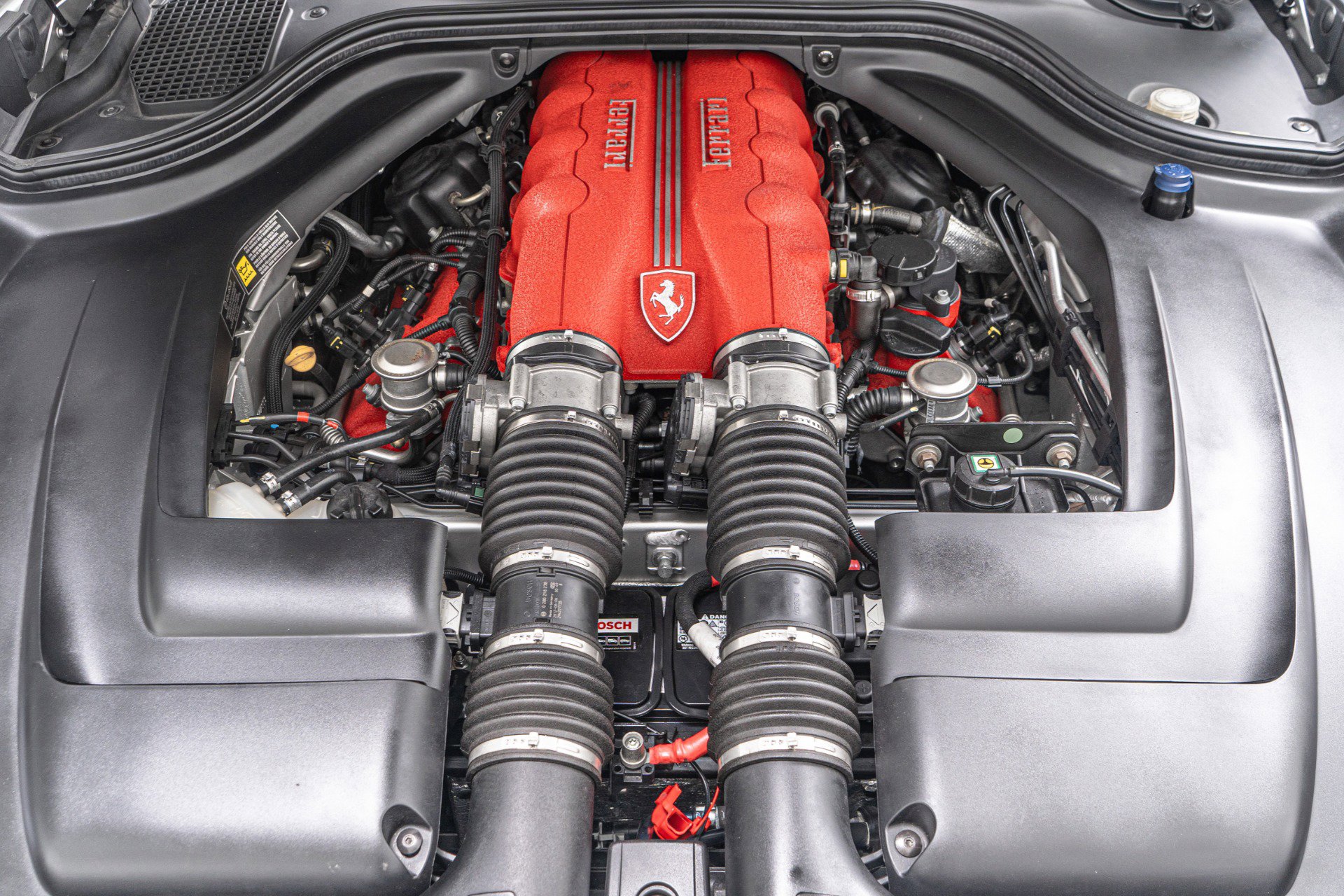 Used 2013 Ferrari California image 12