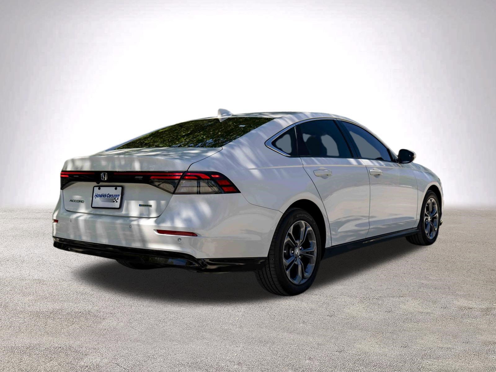 Used 2025 Honda Accord EX-L image 9