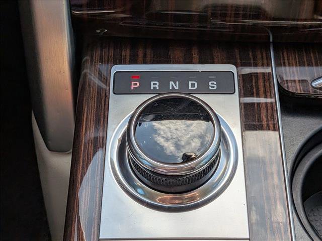 Used 2017 Land Rover Range Rover HSE image 15