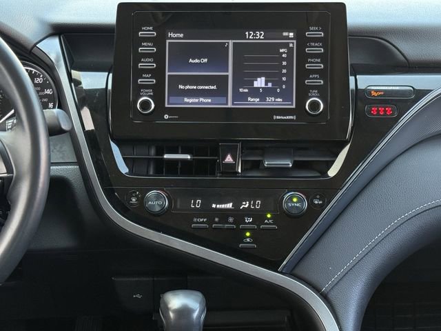 Used 2024 Toyota Camry SE image 16