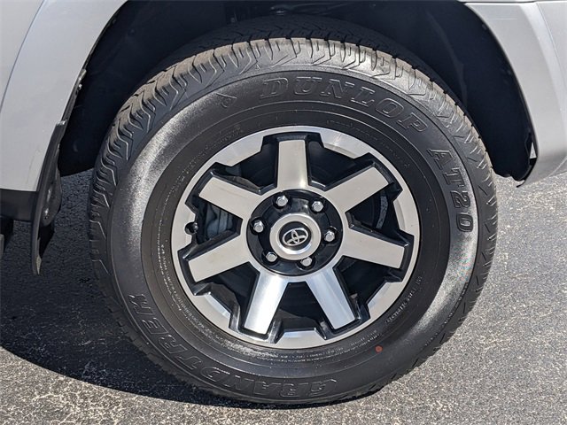 Used 2022 Toyota 4Runner TRD Off-Road image 9