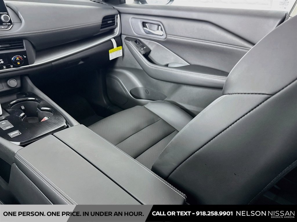New 2026 Nissan Rogue Dark Armor FWD image 23