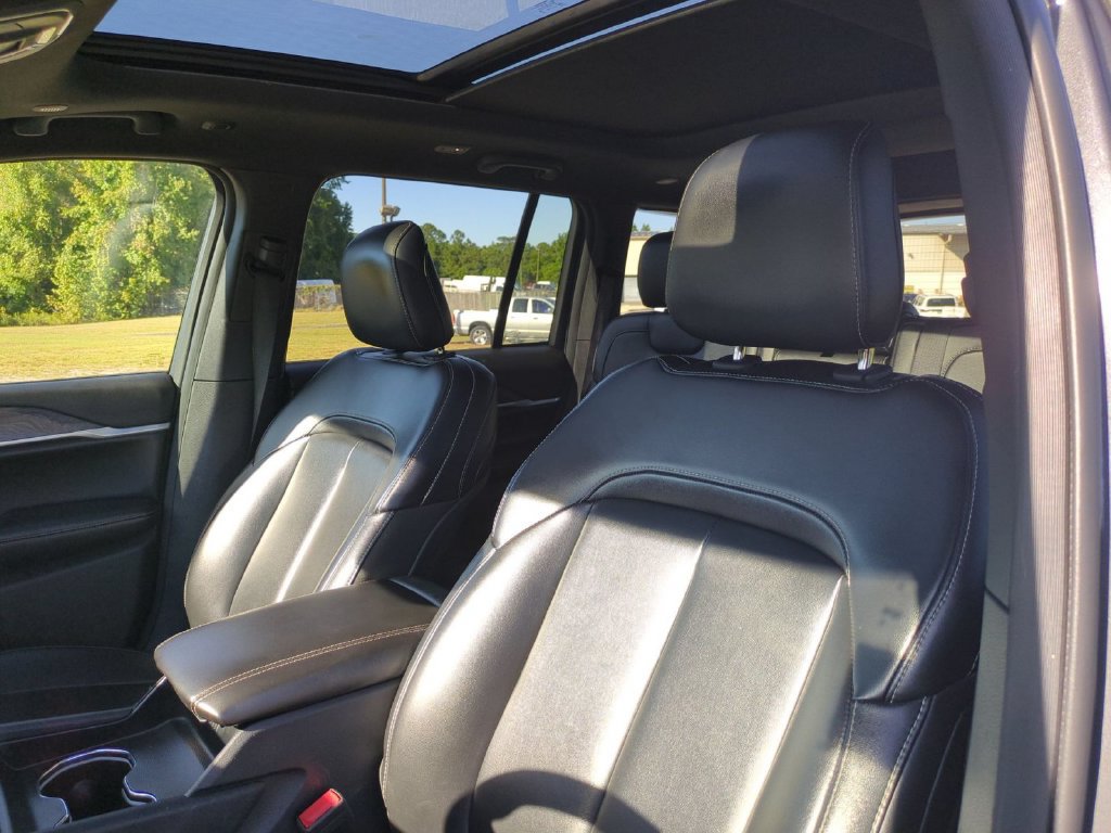 Used 2024 Jeep Grand Cherokee Limited 4xe AWD/4WD image 15