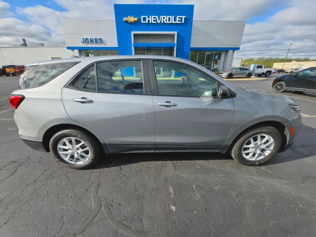 Used 2024 Chevrolet Equinox LS AWD/4WD image 6