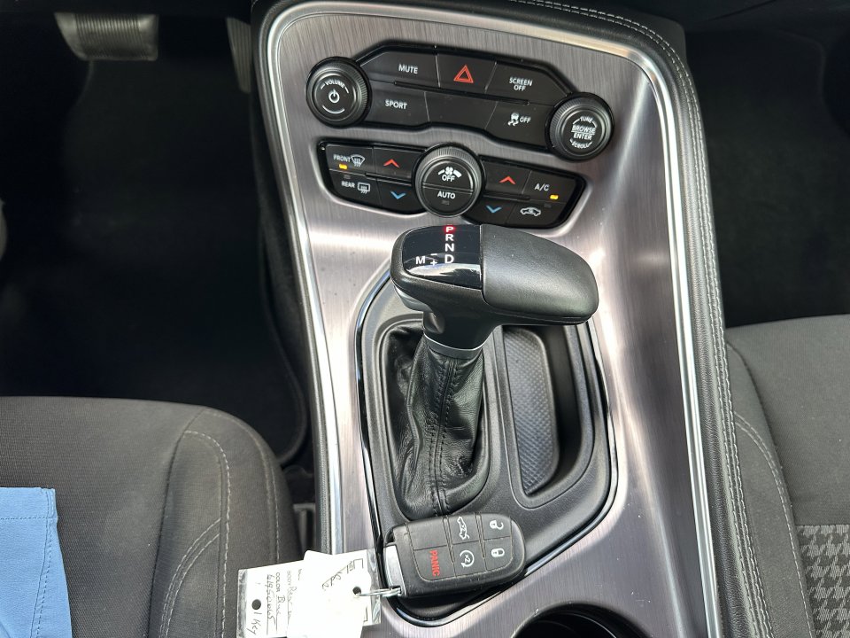 Used 2018 Dodge Challenger R/T w/ Blacktop Package image 12