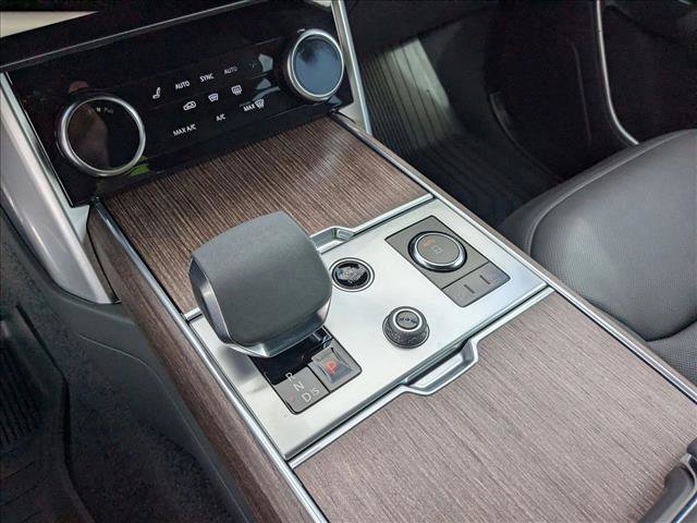 Certified 2023 Land Rover Range Rover SE image 12