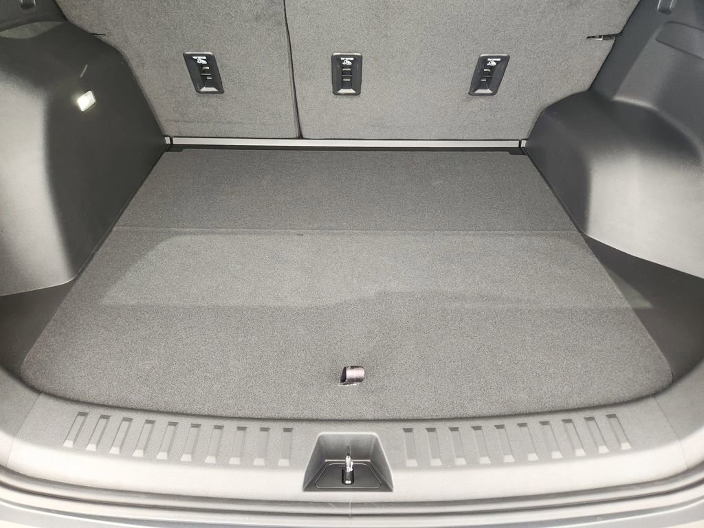 New 2026 Chevrolet Equinox LT w/ Convenience Package II FWD image 20