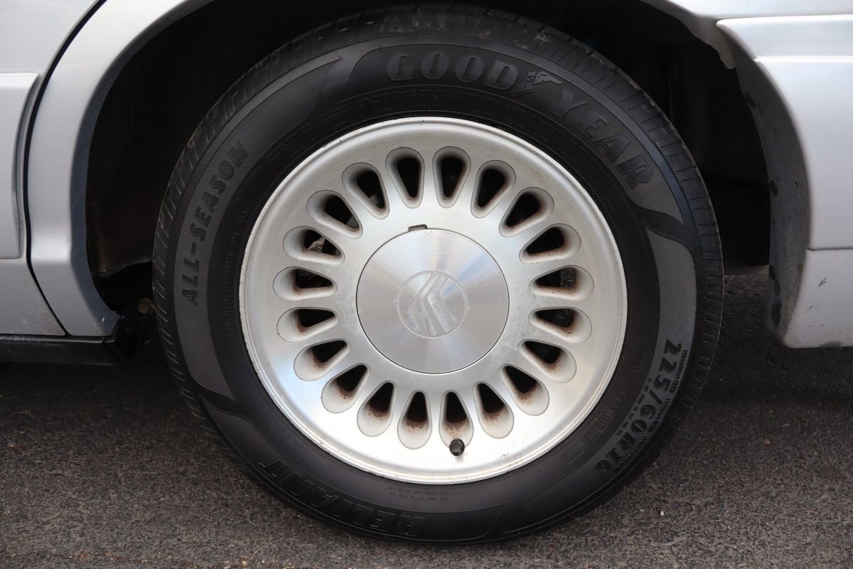 Used 2002 Mercury Grand Marquis LS image 40