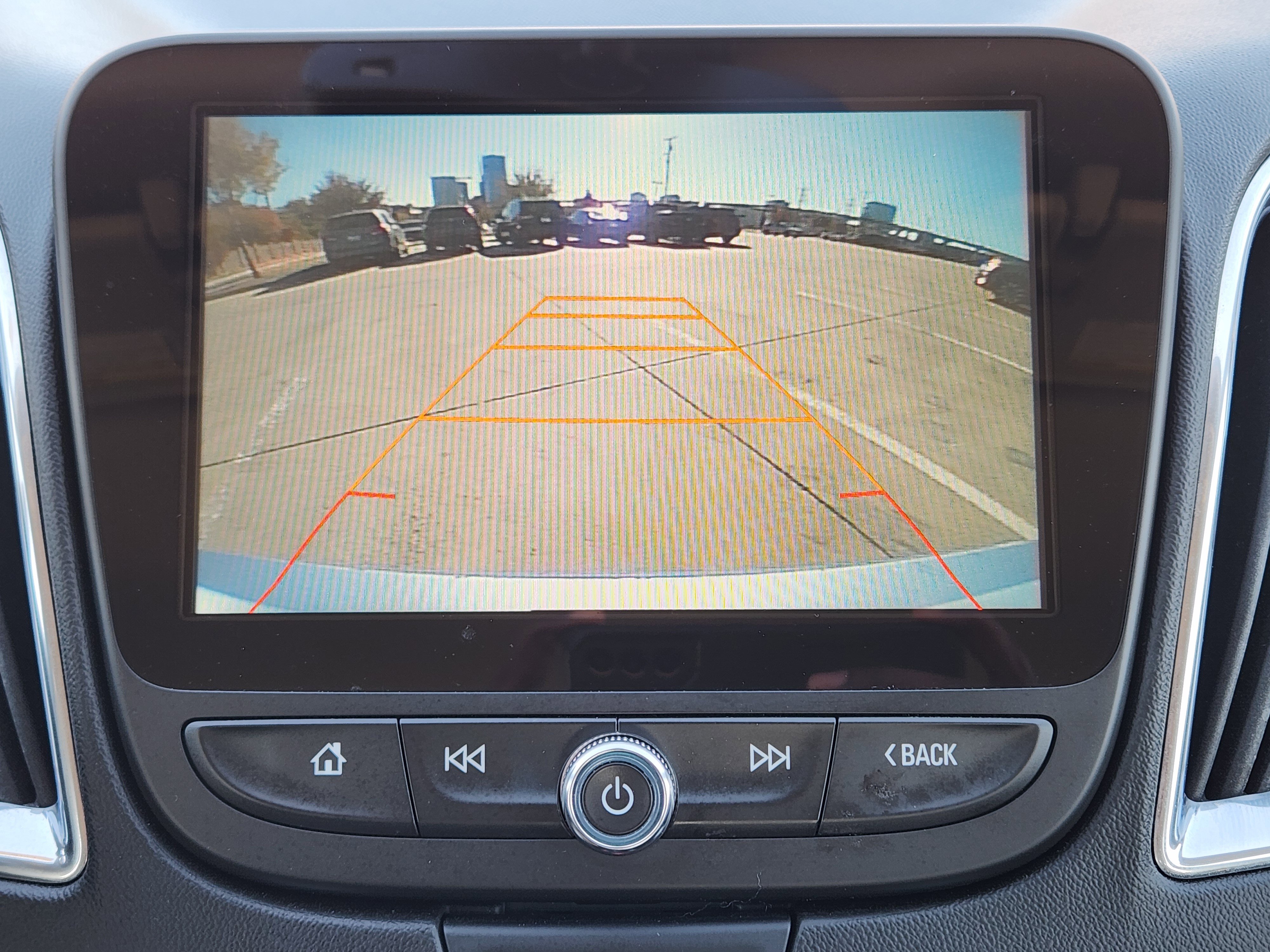 Used 2017 Chevrolet Malibu LT image 18