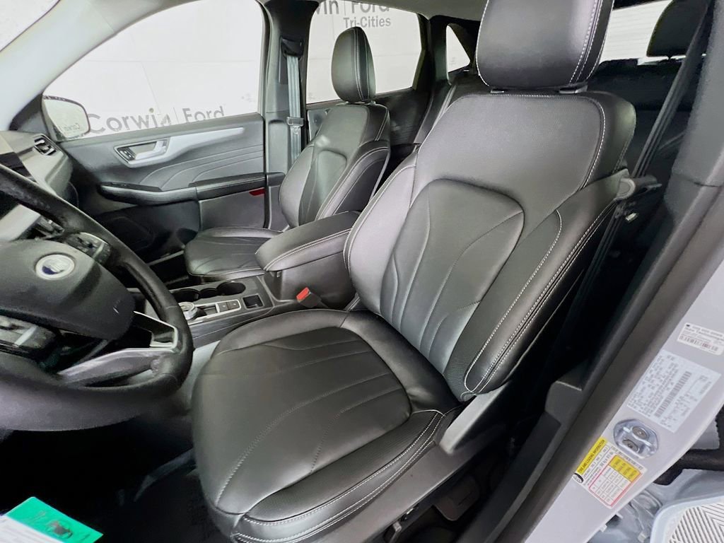 New 2025 Ford Escape SE w/ PHEV Premium Package image 25