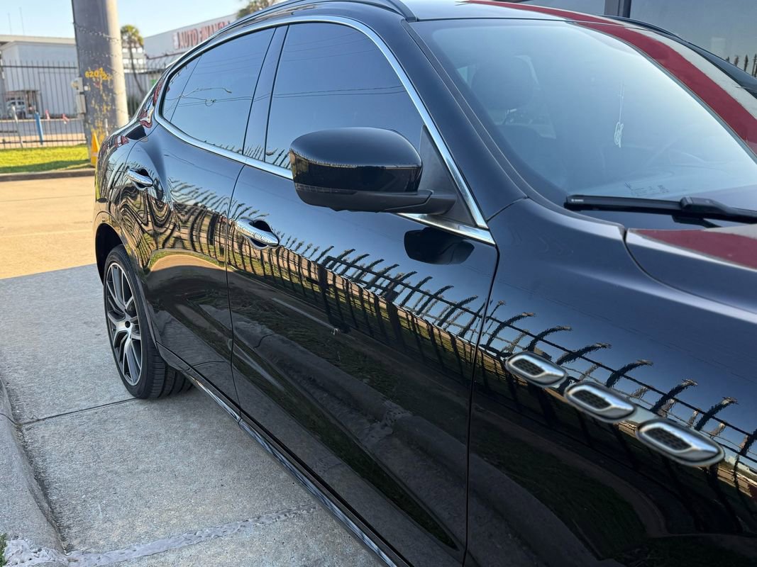 Used 2017 Maserati Levante S AWD/4WD image 8
