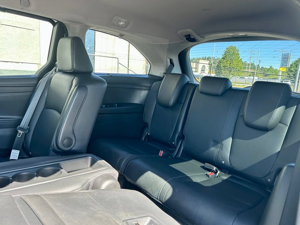 Used 2023 Honda Odyssey Touring image 13