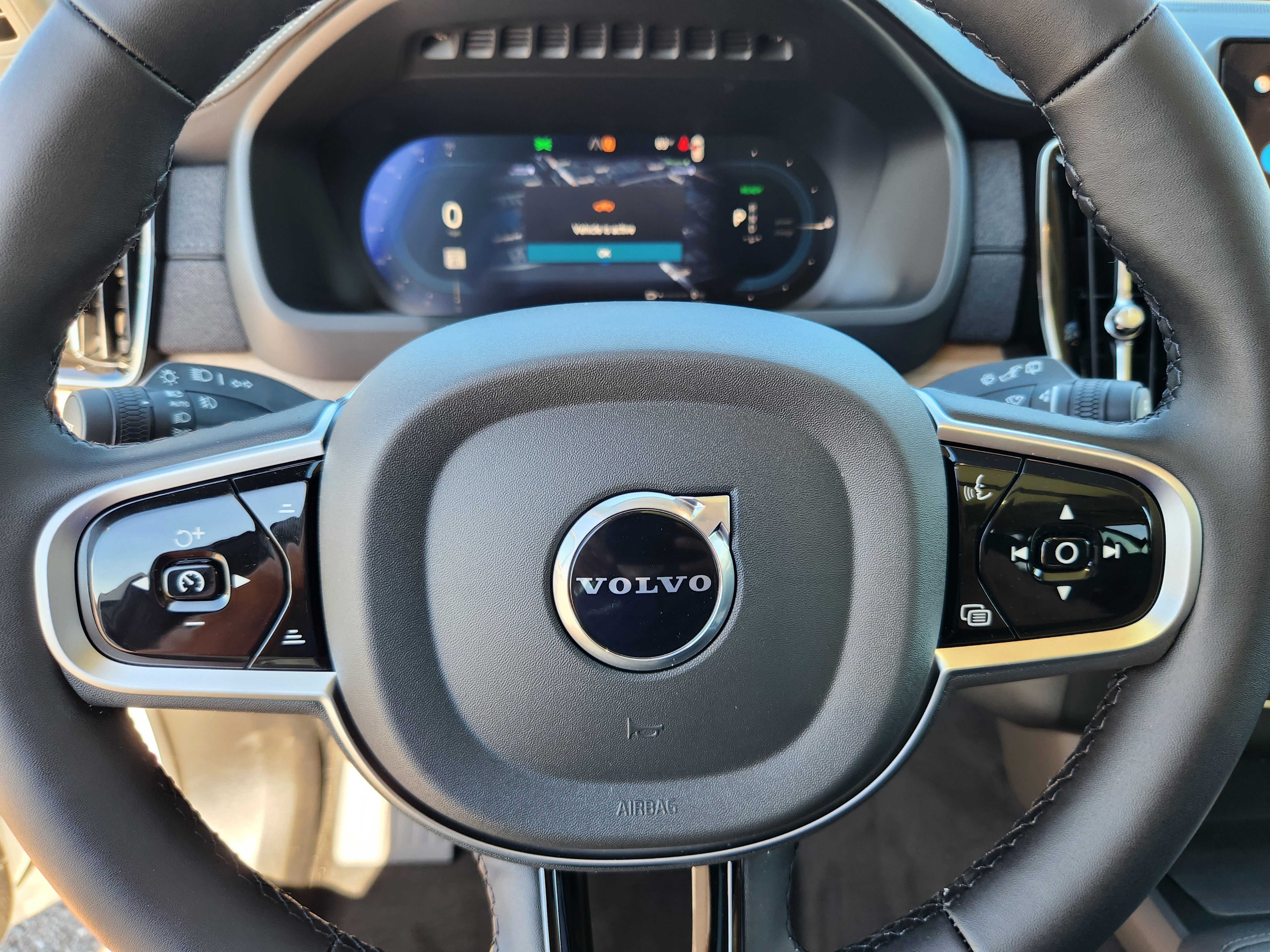 New 2025 Volvo XC90 T8 Plus w/ Protection Package image 34