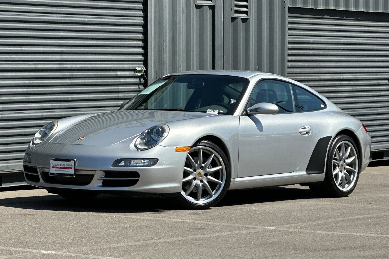Used 2006 Porsche 911 Carrera RWD image 1