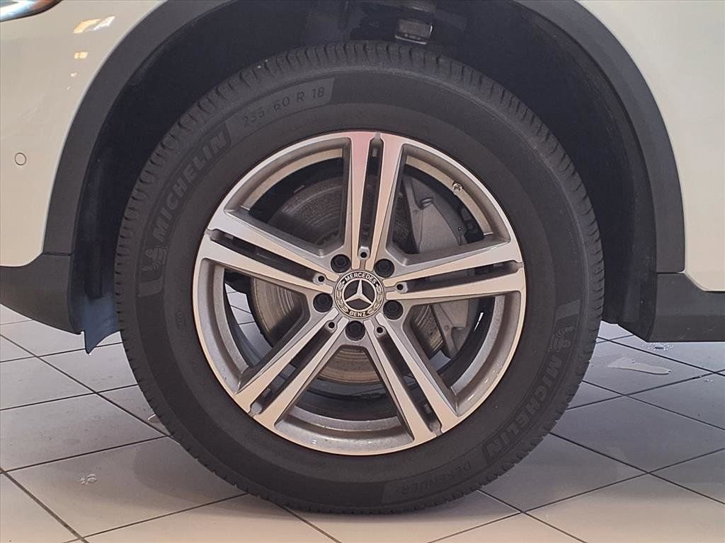 Used 2021 Mercedes-Benz GLC 300 4MATIC image 25