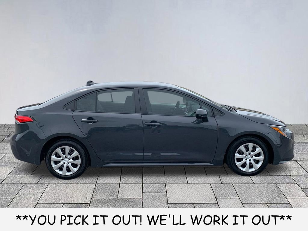 Used 2025 Toyota Corolla LE FWD image 8