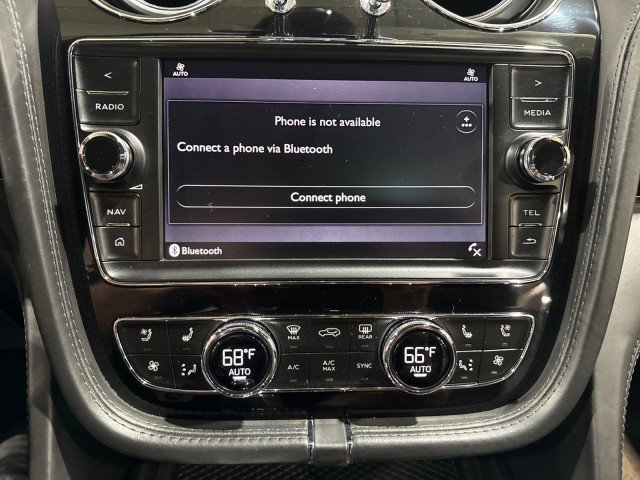 Used 2017 Bentley Bentayga image 81