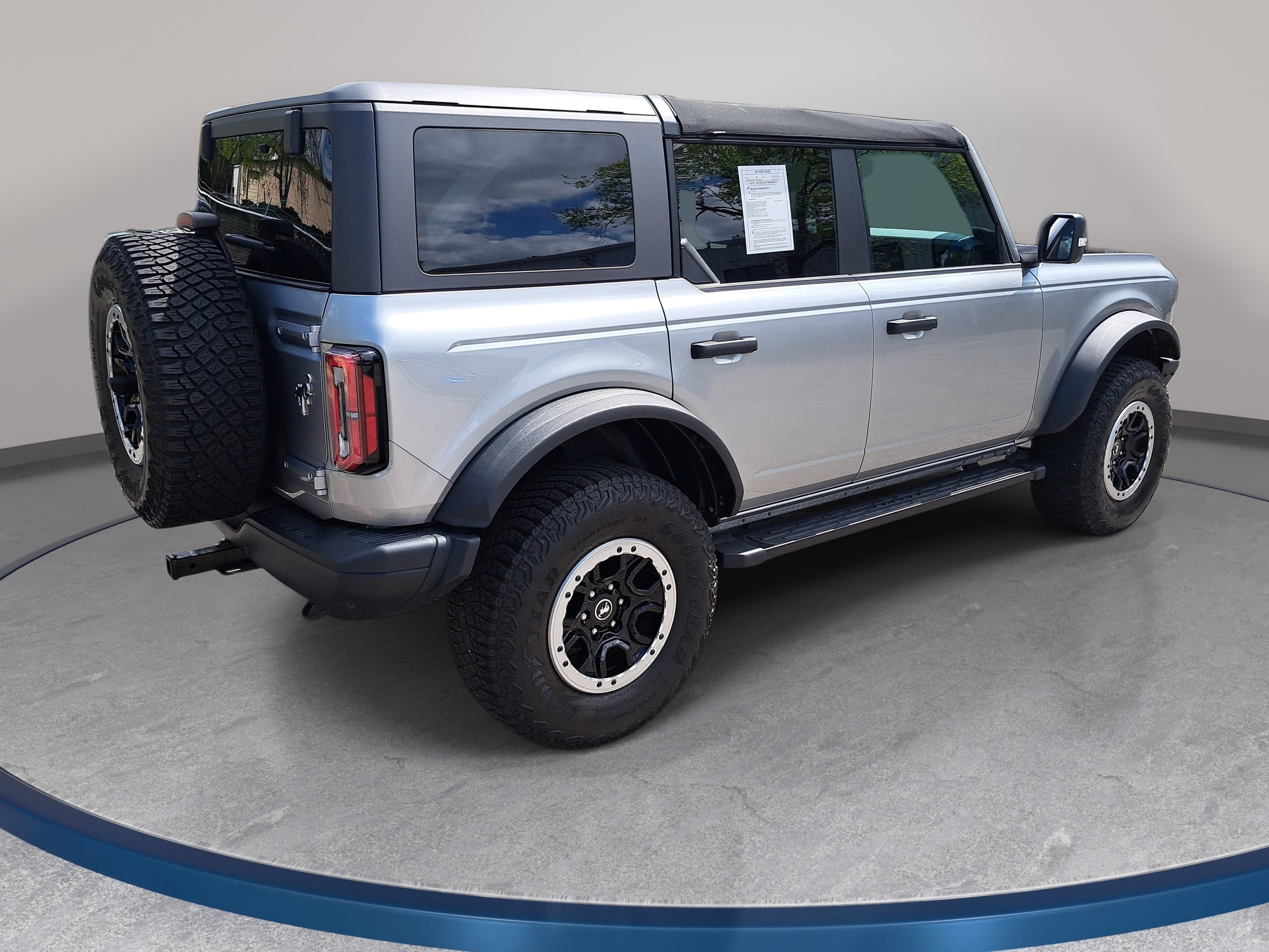 Used 2022 Ford Bronco Badlands AWD/4WD image 5