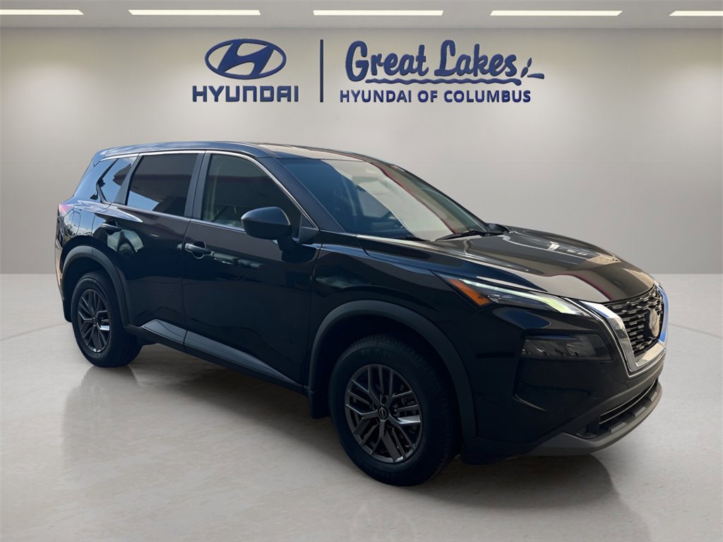 Used 2023 Nissan Rogue S image 7