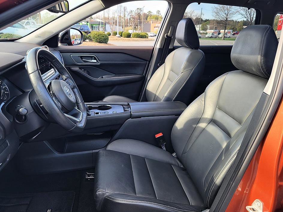 Used 2021 Nissan Rogue SL w/ Premium Package image 11