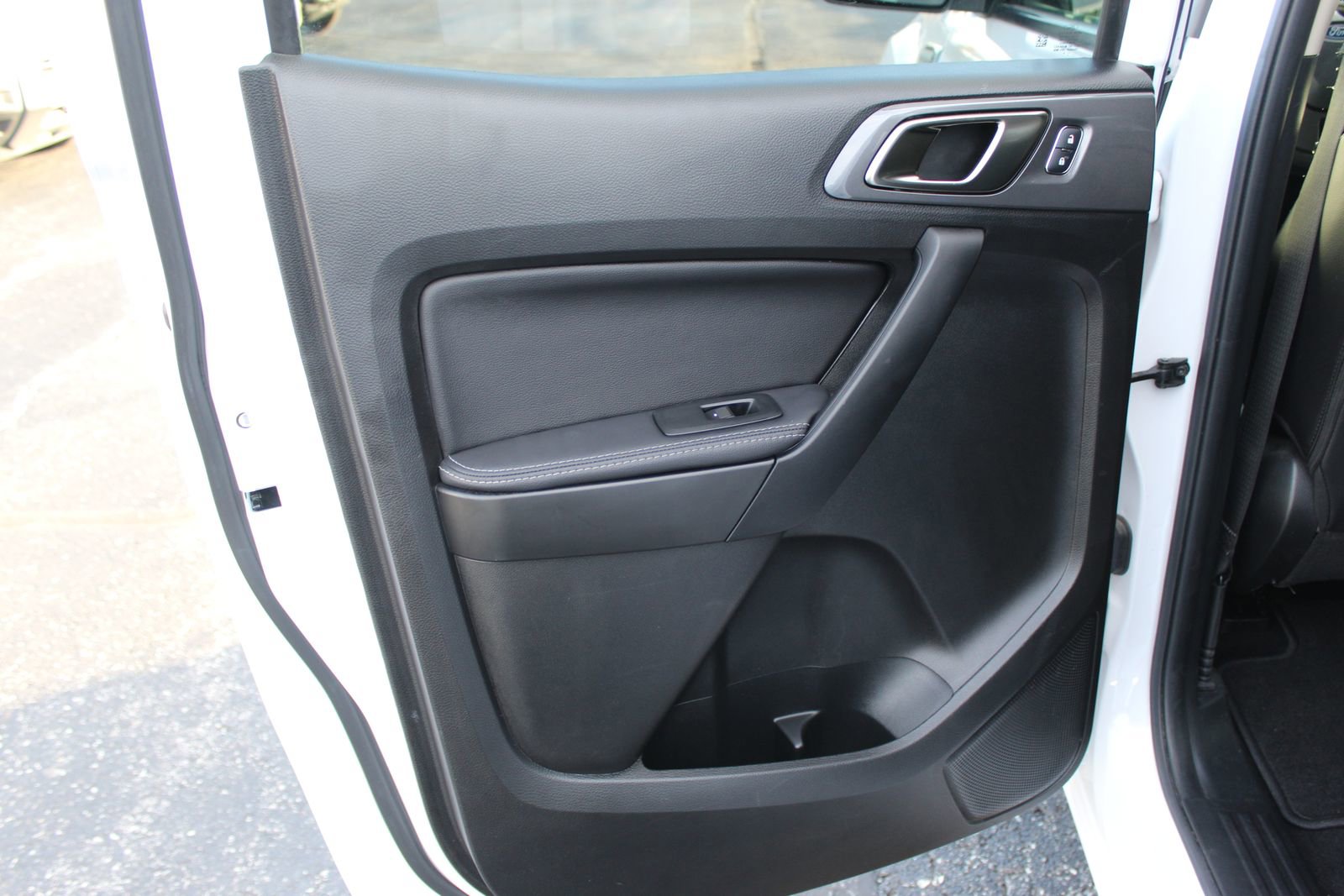 Used 2023 Ford Ranger Lariat w/ Equipment Group 501A High image 18