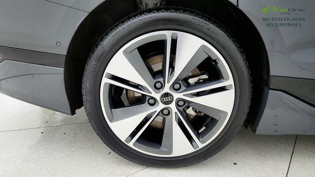Used 2025 Audi A6 e-tron Premium Plus w/ Premium Plus RWD image 76
