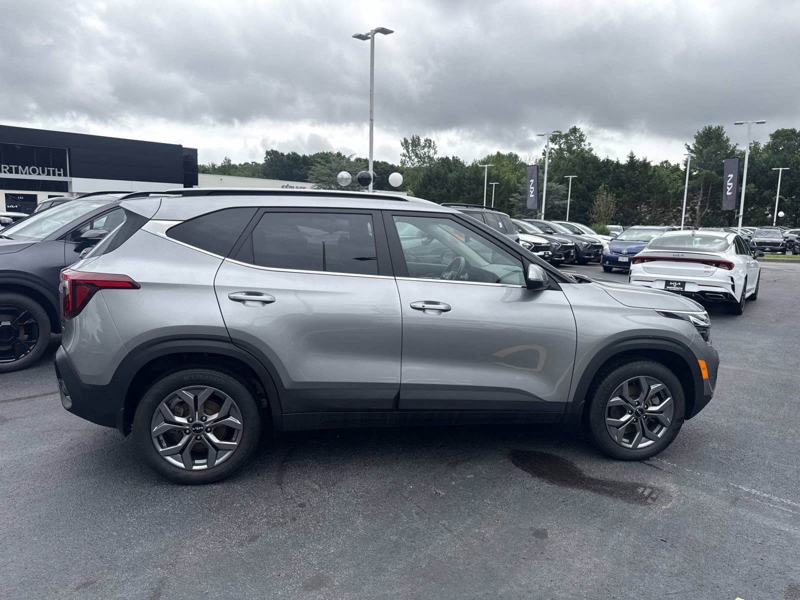 Used 2024 Kia Seltos S AWD/4WD image 9