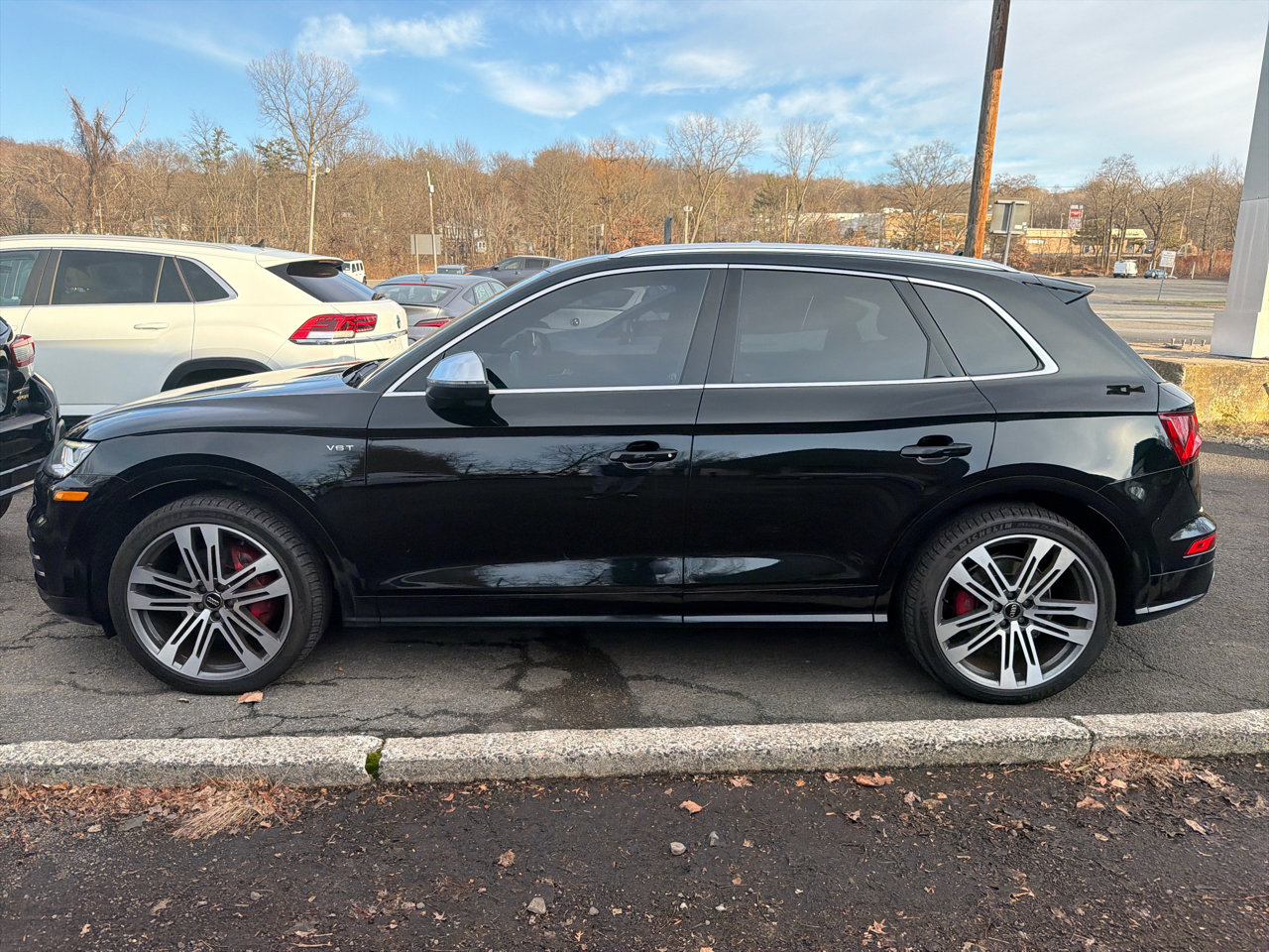 Used 2018 Audi SQ5 Premium Plus w/ S Sport Package image 16