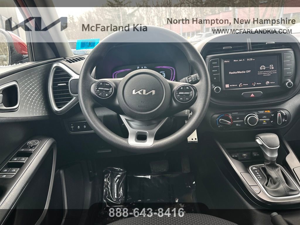 Used 2024 Kia Soul LX w/ Option Group 015 image 15
