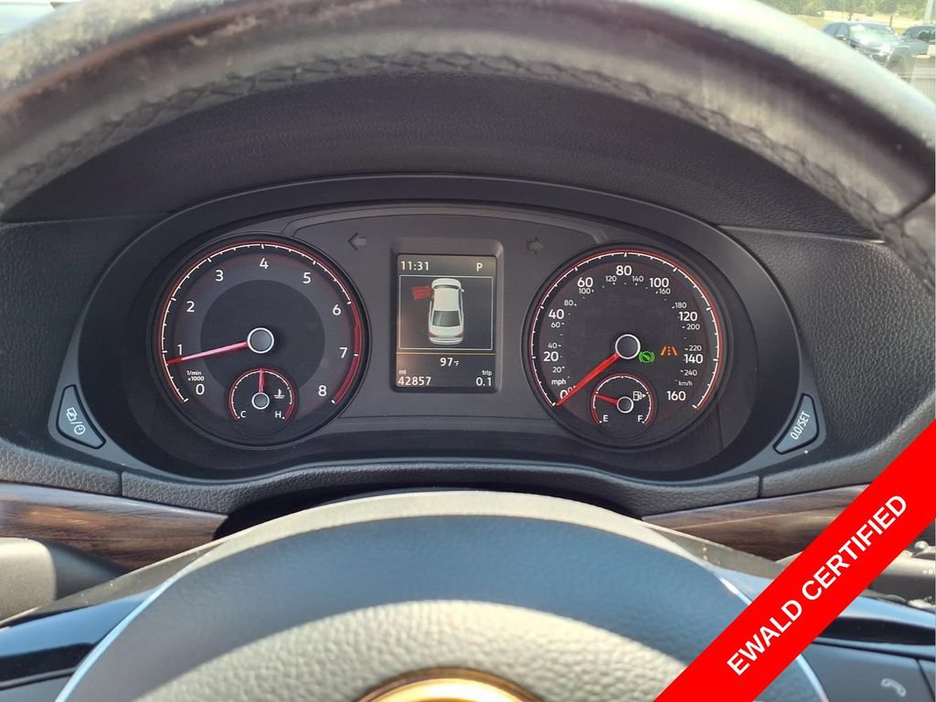 Used 2020 Volkswagen Passat 2.0T SEL FWD image 23