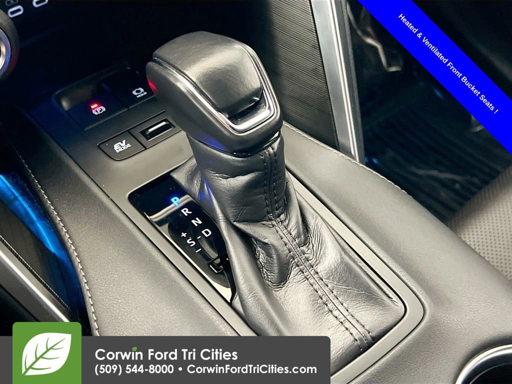 Used 2024 Toyota Venza Limited image 10