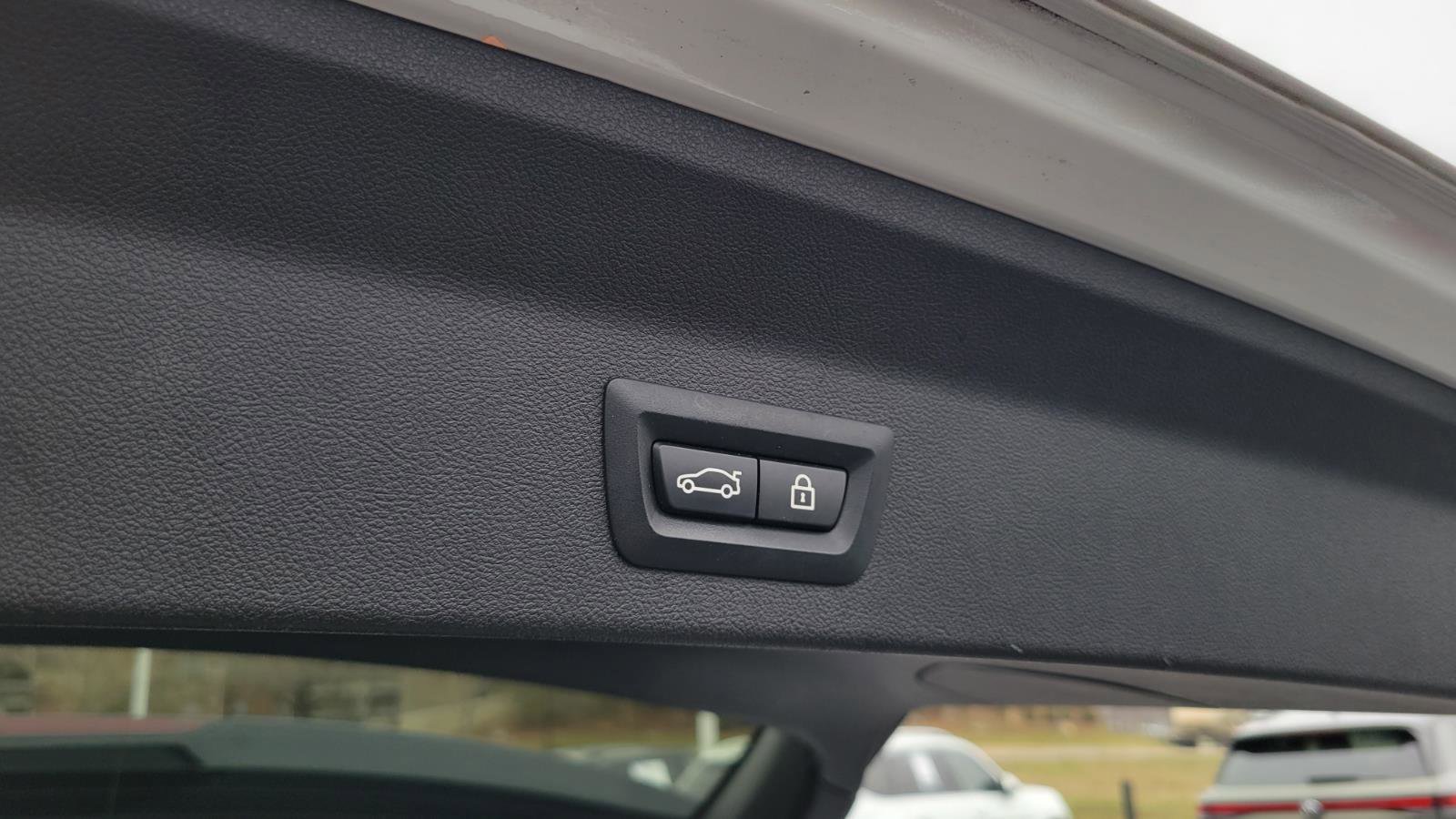 Used 2020 BMW X3 xDrive30e w/ Convenience Package image 53