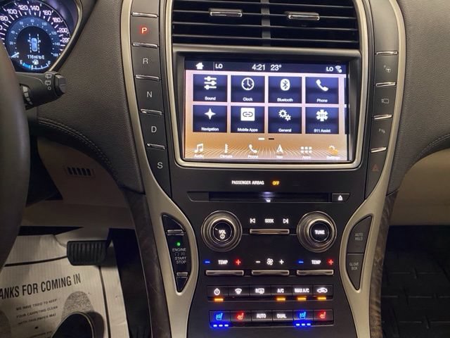 Used 2016 Lincoln MKX Reserve w/ Equipment Group 102A AWD/4WD image 35