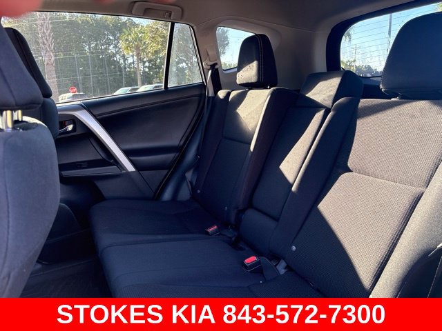 Used 2017 Toyota RAV4 XLE FWD image 13