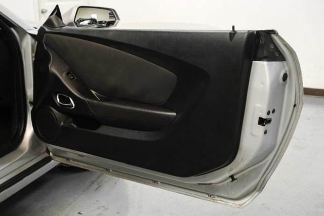 Used 2011 Chevrolet Camaro LT RWD image 32
