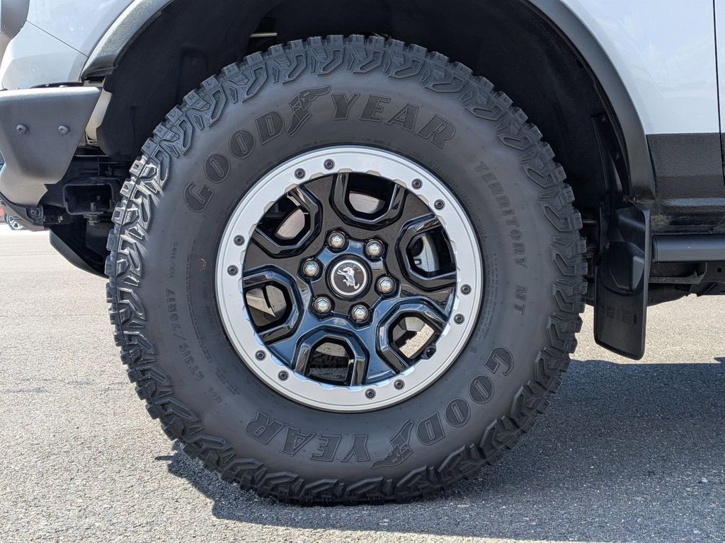 Used 2023 Ford Bronco Big Bend w/ Sasquatch Package AWD/4WD image 26