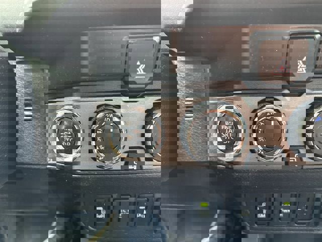 Used 2019 Toyota Tacoma TRD Off-Road image 27